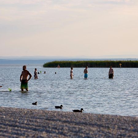 Seewirt & Haus Attila Podersdorf am See Esterno foto